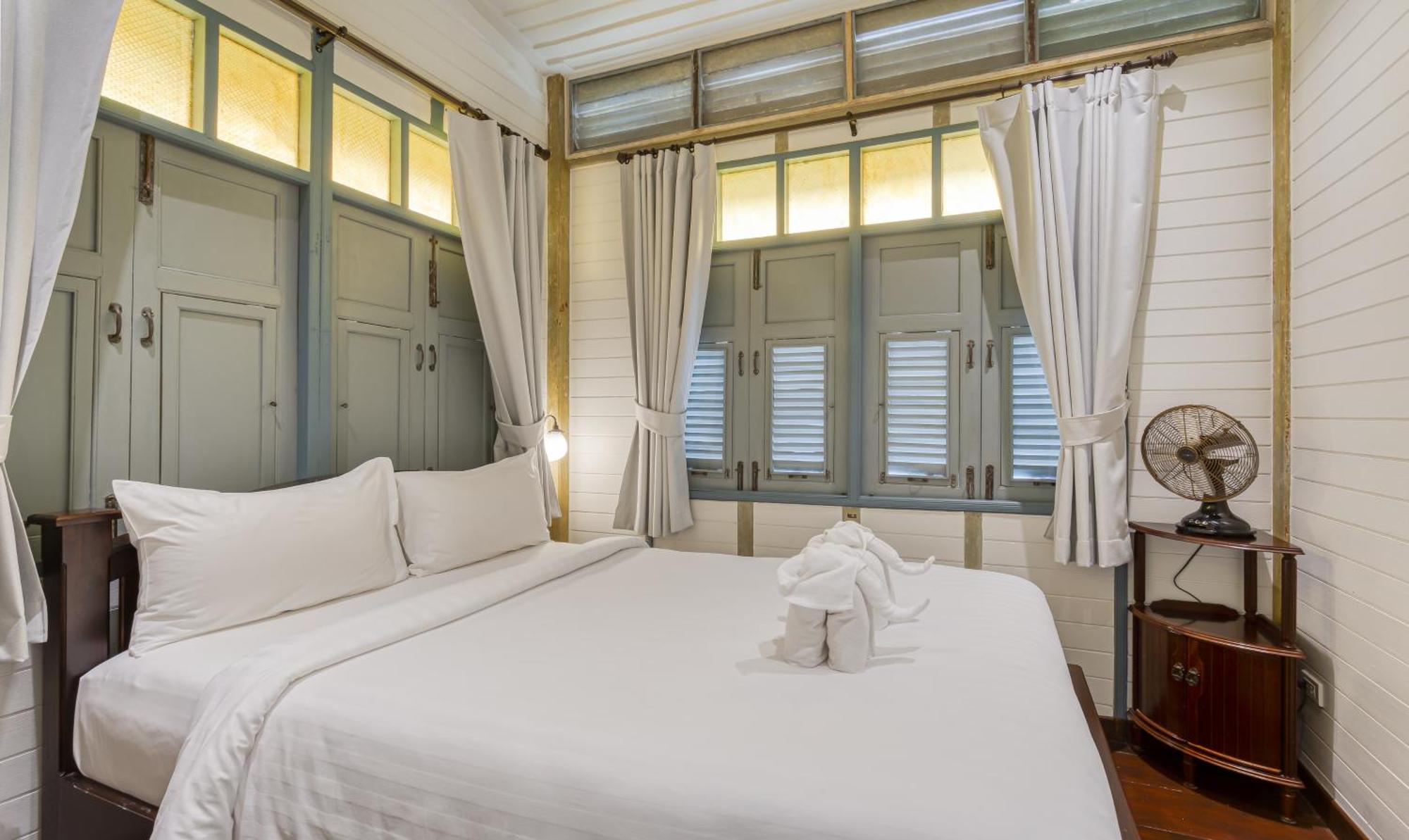 방콕 Priya Boutique House B&B 외부 사진