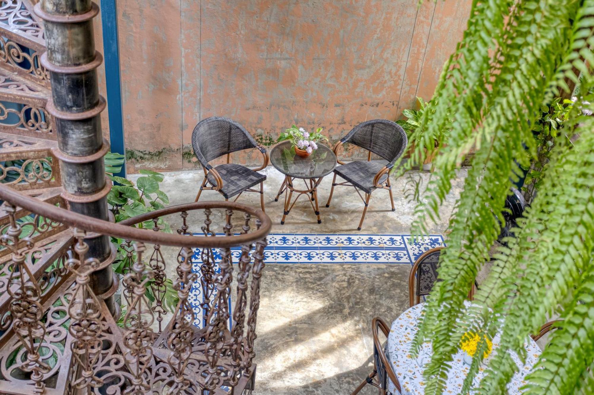 방콕 Priya Boutique House B&B 외부 사진