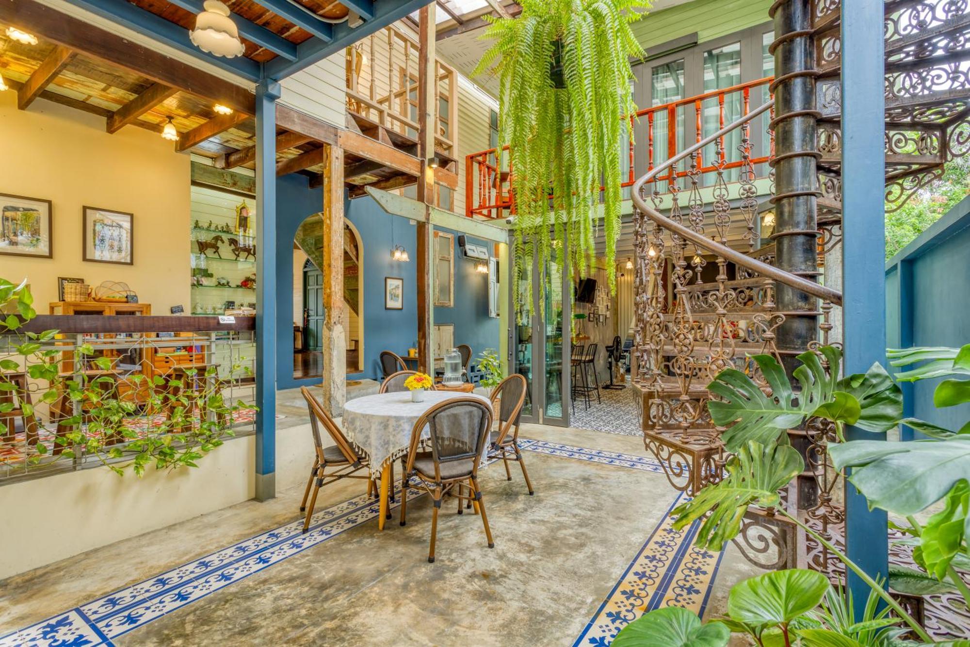 방콕 Priya Boutique House B&B 외부 사진