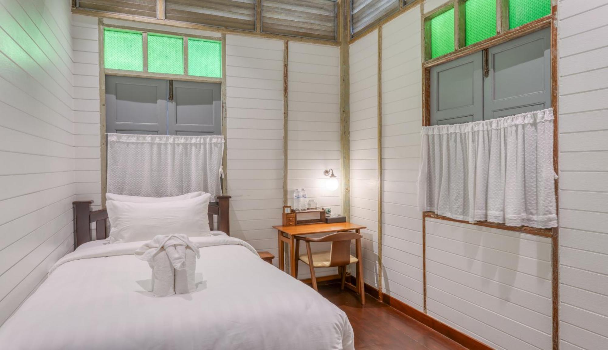 방콕 Priya Boutique House B&B 외부 사진
